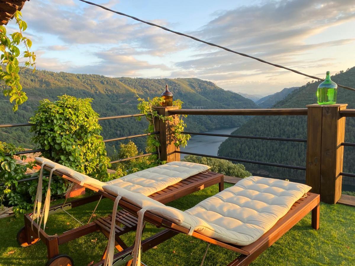 Ribeira Sacra La Imperfecta Villa Ferreira de Panton Exterior photo